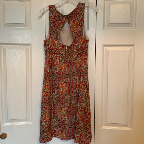 Beautiful Spring/Summer Forever 21 Midi Dress - Picture 2 of 6